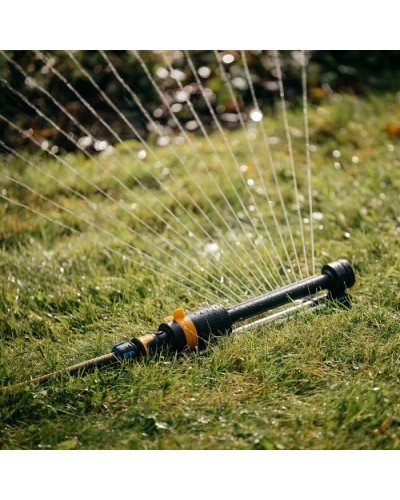 Дождеватель осциллирующий Fiskars Solid M, 15 х 4-19 м (1070835)