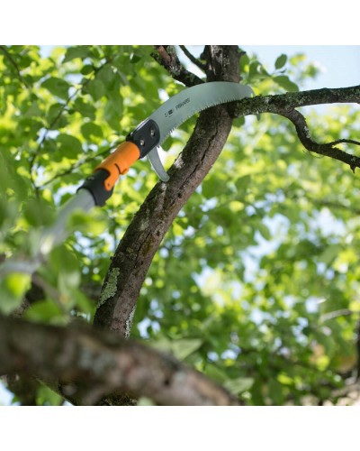 Пила садова закруглена з гаком Fiskars QuikFit™ 360 мм, зріз на себе, 136527 (1000691) Пила садова закруглена з гаком Fiskars QuikFit™ 360 мм, зріз на себе, 136527 (1000691)