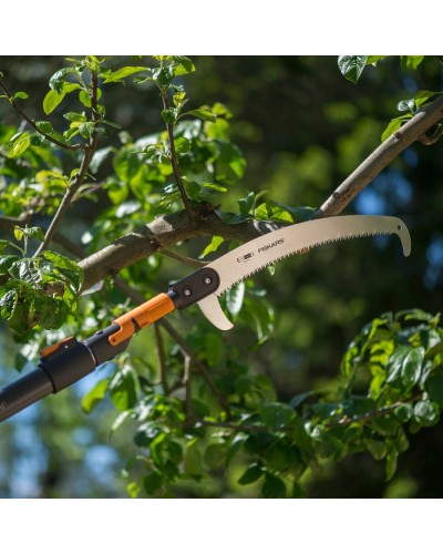 Пила садова закруглена з гаком Fiskars QuikFit™ 360 мм, зріз на себе, 136527 (1000691) Пила садова закруглена з гаком Fiskars QuikFit™ 360 мм, зріз на себе, 136527 (1000691)