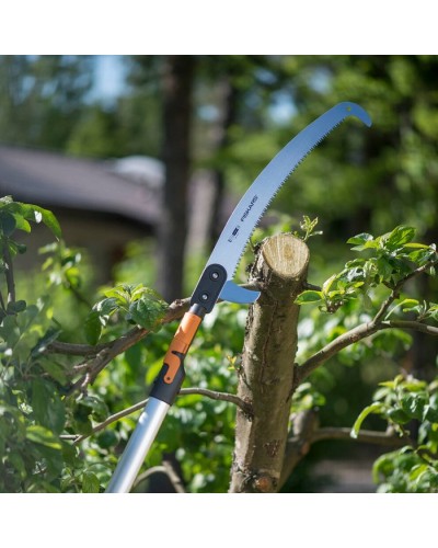 Пила садова закруглена з гаком Fiskars QuikFit™ 360 мм, зріз на себе, 136527 (1000691) Пила садова закруглена з гаком Fiskars QuikFit™ 360 мм, зріз на себе, 136527 (1000691)