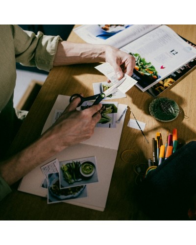 Универсальні ножиці Fiskars Functional Form ReNew Small 17 см, 1062545 (1074543)