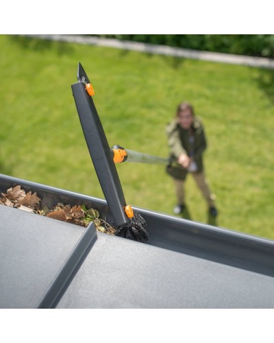 Щетка для очистки желобов Fiskars QuikFit™ 135542 (1001414) Щетка для очистки желобов Fiskars QuikFit™ 135542 (1001414)