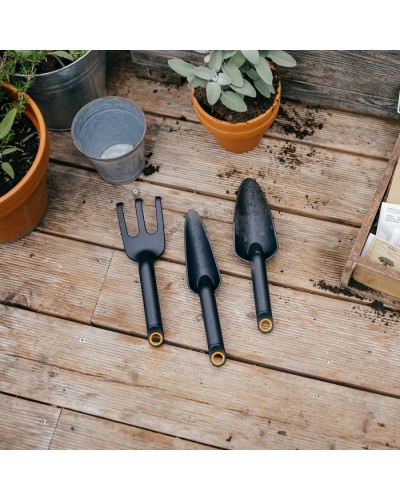 Совок для цветов узкий Fiskars Solid 6 см, 1000695 (1072101) Совок для цветов узкий Fiskars Solid 6 см, 1000695 (1072101)