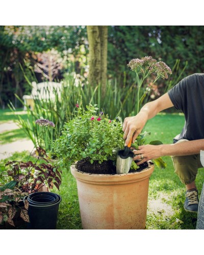 Совок садовый для цветов Fiskars Premium Planters™ 8.7 см, 137200 (1000726) Совок садовый для цветов Fiskars Premium Planters™ 8.7 см, 137200 (1000726)