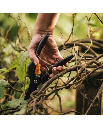 Секатор Fiskars Single Step™ P26, Bypass до 20 мм, 111260 (1000567)