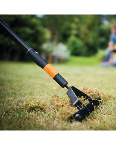 Фрезерующие грабли-аэратор для вычесывания газонов Fiskars QuikFit™ 36 см, 135513 (1000655) Фрезерующие грабли-аэратор для вычесывания газонов Fiskars QuikFit™ 36 см, 135513 (1000655)
