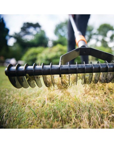 Фрезерующие грабли-аэратор для вычесывания газонов Fiskars QuikFit™ 36 см, 135513 (1000655) Фрезерующие грабли-аэратор для вычесывания газонов Fiskars QuikFit™ 36 см, 135513 (1000655)