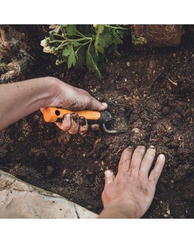 Совок для цветов узкий Fiskars Premium Planters™ 7 см, 137210 (1000727) Совок для цветов узкий Fiskars Premium Planters™ 7 см, 137210 (1000727)