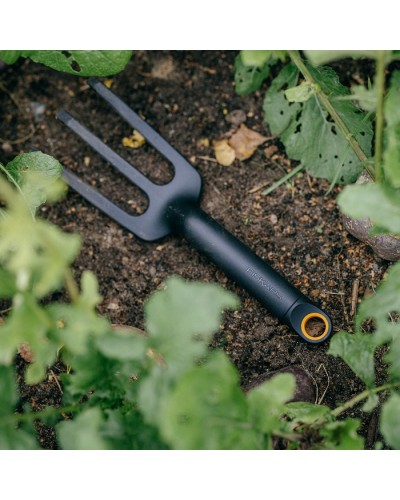 Вилка садовая Fiskars Solid 8 см, три зуба, 1000696 (1072103) Вилка садовая Fiskars Solid 8 см, три зуба, 1000696 (1072103)