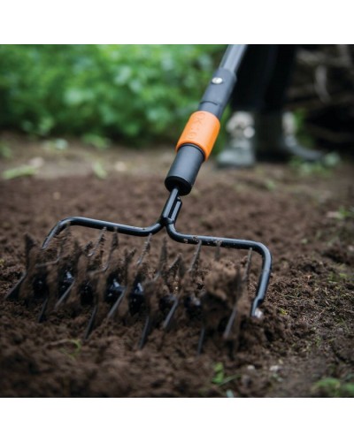 Культиватор девятизвездочный Fiskars QuikFit™ 20 см, 136524 (1000689) Культиватор девятизвездочный Fiskars QuikFit™ 20 см, 136524 (1000689)