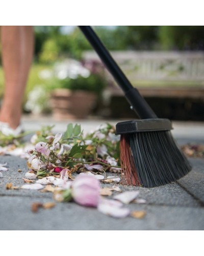 Щетка для уборки во дворе и дома Fiskars Solid™ M 38 см (1025930) Щетка для уборки во дворе и дома Fiskars Solid™ M 38 см (1025930)