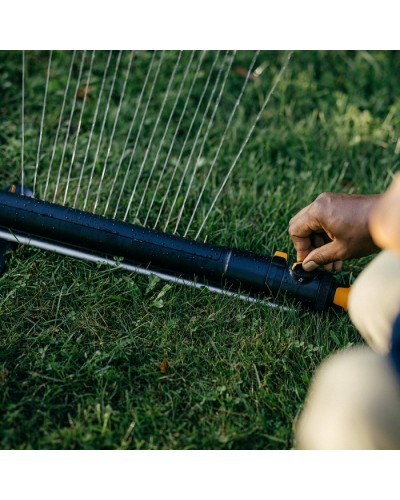 Дощувач осцилюючий Fiskars Comfort S-L, 17 х 5-19 м (1070833)