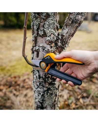Секатор Fiskars X-series P921 до 24 мм Bypass до 24 мм (1057173)