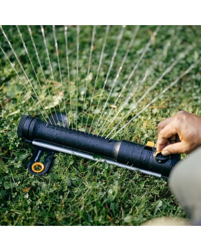 Дощувач осцилюючий Fiskars Comfort S-M, 15 х 5-19 м (1070834)