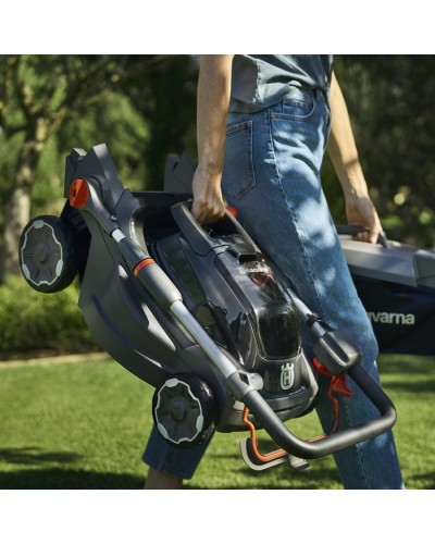 Аккумуляторная газонокосилка Husqvarna Aspire LC34-P4A Solo (9706483-01)