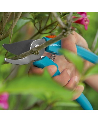 Сучкорез для зеленых веток до 42 мм Gardena EasyCut 680 B и секатор до 18 мм Classic (12003-30)
