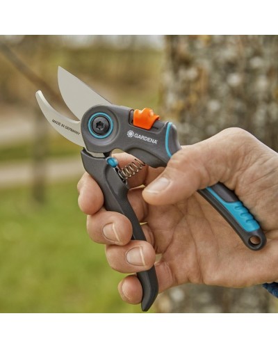 Секатор Gardena ExpertCut Bypass до 22 мм (12203-20)