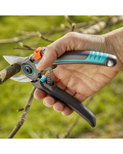 Секатор Gardena ExpertCut Bypass до 22 мм (12203-20)