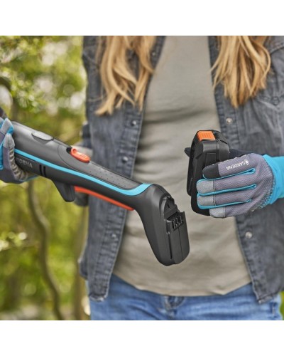 Акумуляторний сучкоріз до 28 мм Gardena EasyCut 110/18 В P4A - без батареї та зарядного пристрою (14772-55)