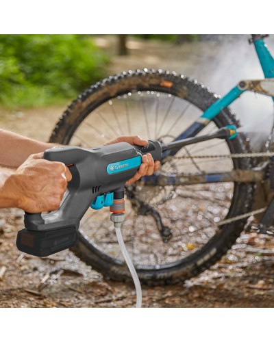 Аккумуляторная минимойка Gardena AquaClean 24/18V P4A - без аккумулятора и зарядного устройства (14800-55)