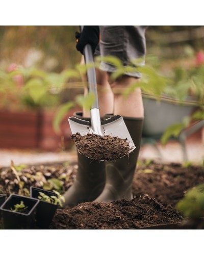 Лопата штыковая со скругленным лезвием Fiskars Ergonomic 125 см, 1001411 (1066710) Лопата штыковая со скругленным лезвием Fiskars Ergonomic 125 см, 1001411 (1066710)