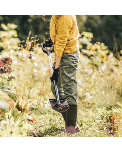 Лопата штикова з дерев'яною ручкою Fiskars Solid 108 см, 1014816 (1066721) Лопата штикова з дерев'яною ручкою Fiskars Solid 108 см, 1014816 (1066721)