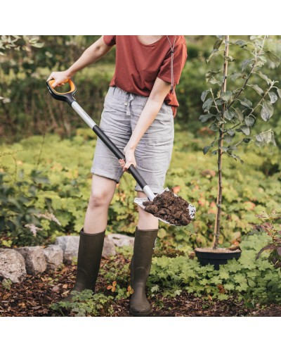 Лопата штикова загострена Fiskars Xact™ 120 см із школою (1066729) Лопата штикова загострена Fiskars Xact™ 120 см із школою (1066729)