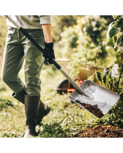 Лопата совкова універсальна Fiskars Xact™ 130 см (1066731) Лопата совкова універсальна Fiskars Xact™ 130 см (1066731)