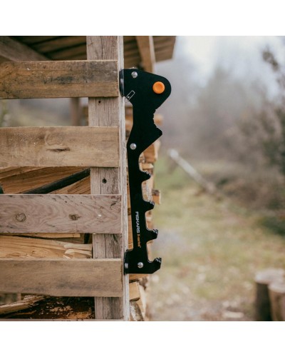 Настенный кронштейн дровокола Fiskars X-Series, без секача (1079158) Настенный кронштейн дровокола Fiskars X-Series, без секача (1079158)