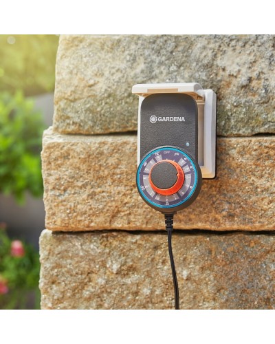 Комплект микрокапельного полива Gardena Micro-Drip-System NatureUp насос с таймером (13158-20)