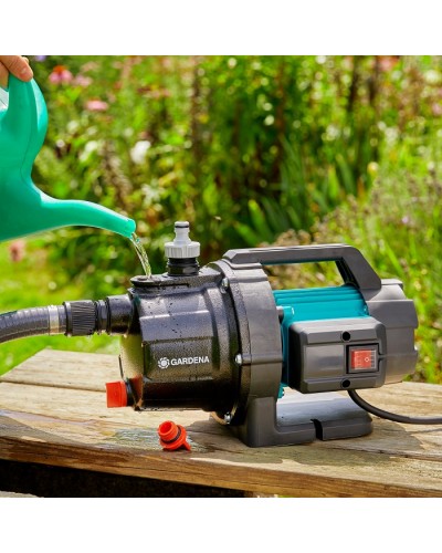 Насос садовый Gardena 3700/4 (09014-29)