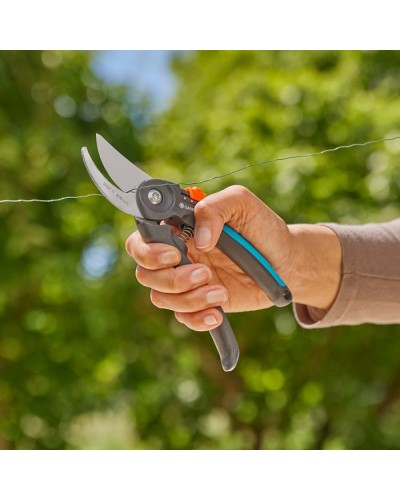 Секатор Gardena PremiumCut Flex Bypass до 24 мм (12242-20) Новинка 2025