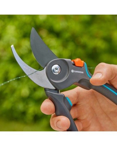 Секатор Gardena PremiumCut Pro Bypass до 24 мм (12251-20)