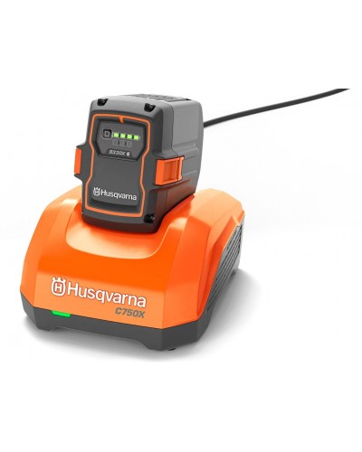 Зарядное устройство Husqvarna 40-C750X, 750 Вт (9707172-01) Зарядное устройство Husqvarna 40-C750X, 750 Вт (9707172-01)