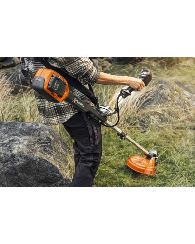 Акумуляторний тример Husqvarna 220iR без АКБ та ЗП (9707544-01)