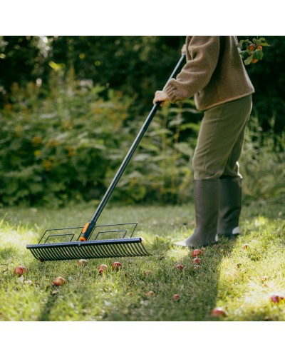 Граблі сталеві для очищення газонів Fiskars OneClick 57 см (1080680)