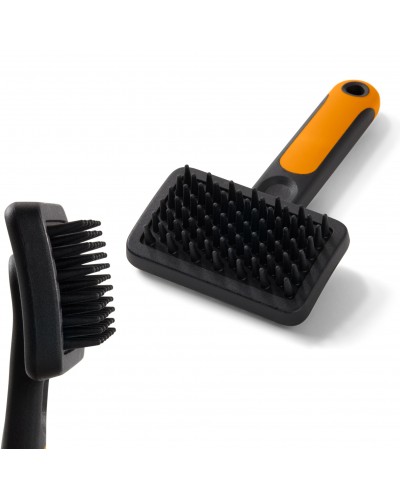Масажна щітка для вичісування шерсті Fiskars Massage Brush, 9 см (2009140)