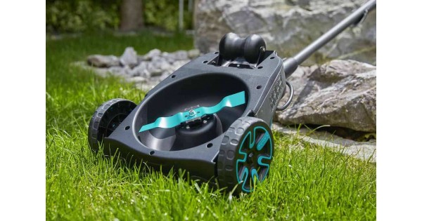 Купить по хорошей цене аккумуляторную газонокосилку Gardena